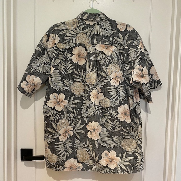 Tori Richard Vintage Aloha Shirt Made In Hawaii - Picture 2 of 8